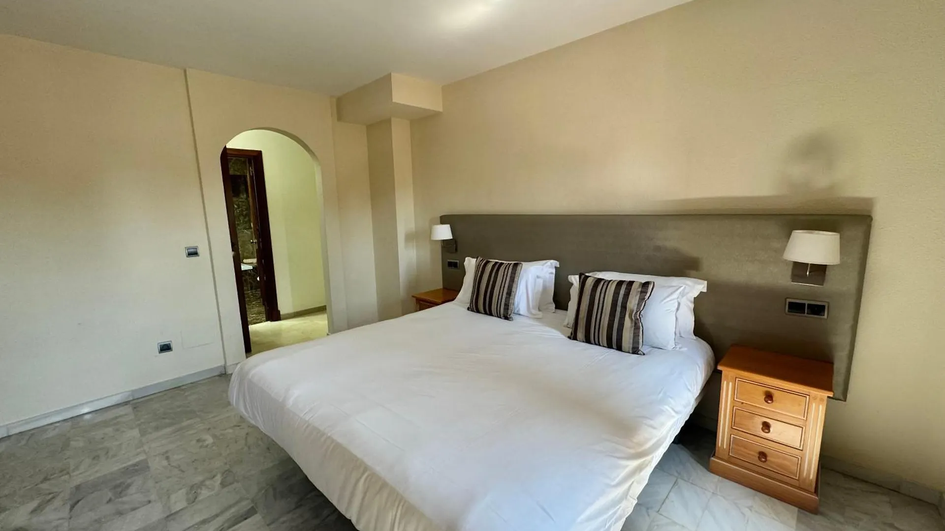 Apartment Macdonald Villacana Resort Estepona Spanien